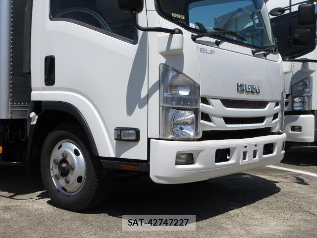 Isuzu ELF TRUCK 2018-03 6904642-7