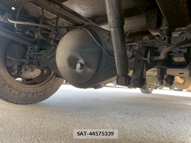Isuzu ELF TRUCK 2019-10 6904637-19