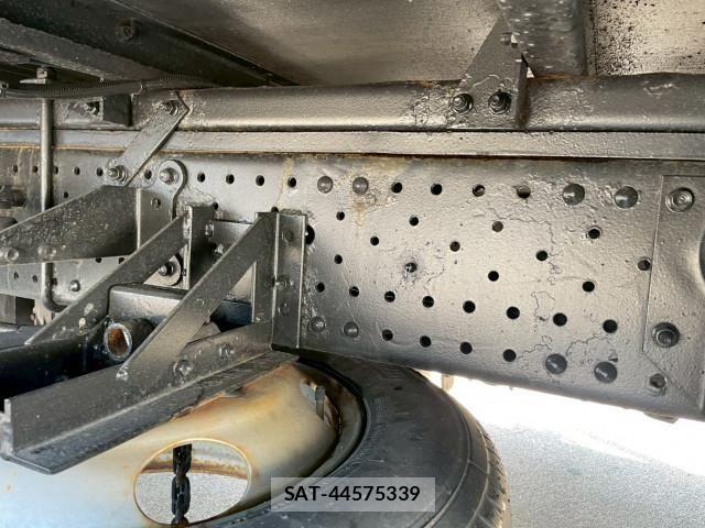 Isuzu ELF TRUCK 2019-10 6904637-21