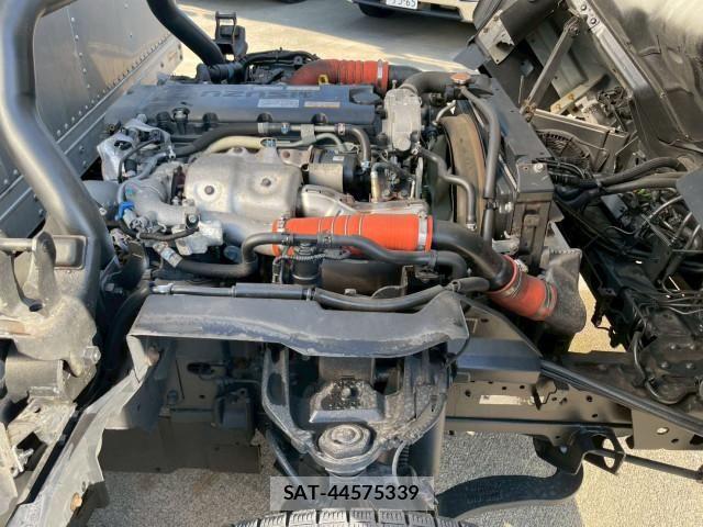 Isuzu ELF TRUCK 2019-10 6904637-22