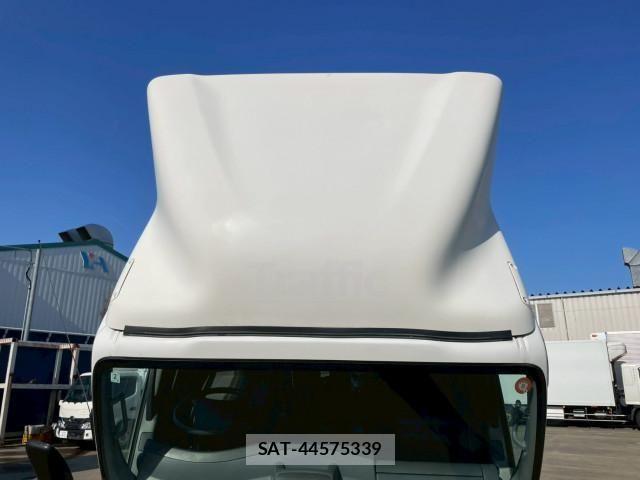 Isuzu ELF TRUCK 2019-10 6904637-25
