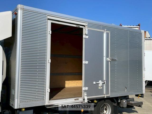 Isuzu ELF TRUCK 2019-10 6904637-7