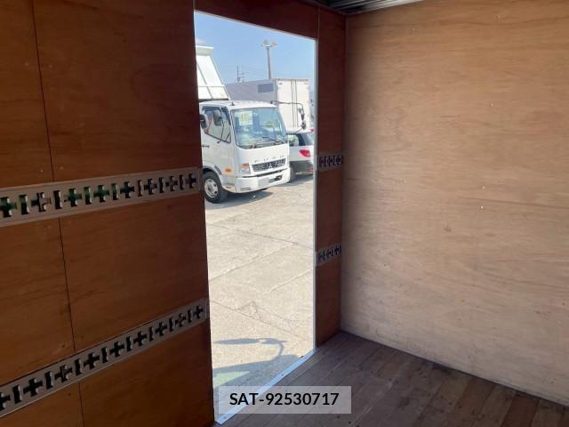 Isuzu ELF TRUCK 2018-12 6904702-17