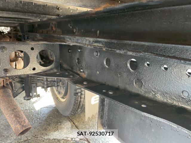 Isuzu ELF TRUCK 2018-12 6904702-21