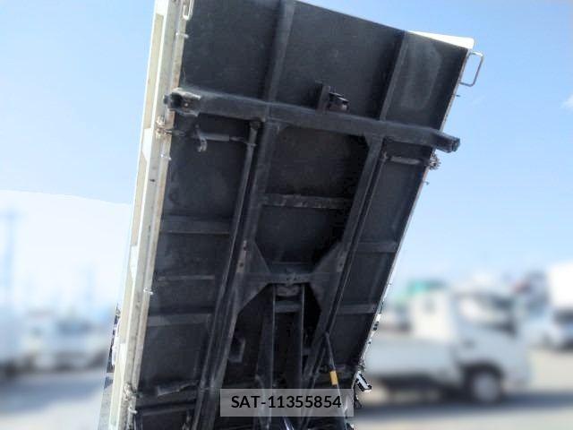 Isuzu ELF TRUCK 2020-04 6904677-18