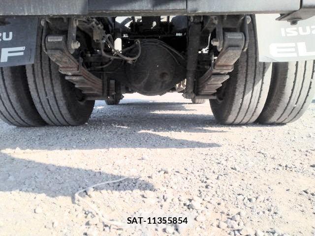 Isuzu ELF TRUCK 2020-04 6904677-27