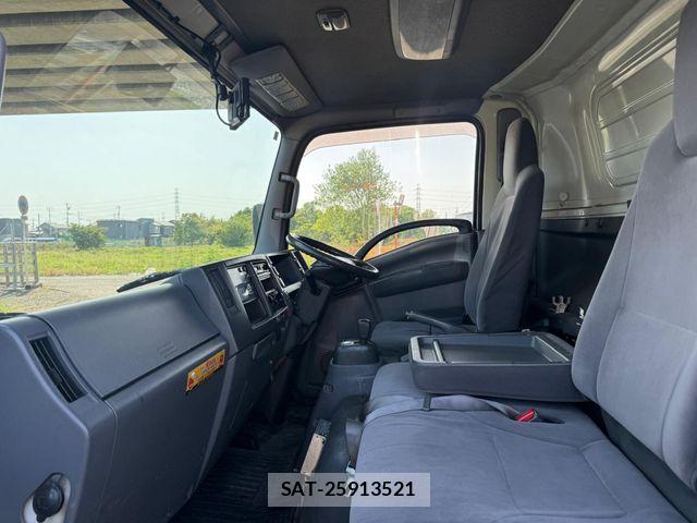 Isuzu ELF TRUCK 2011-01 6993368-11