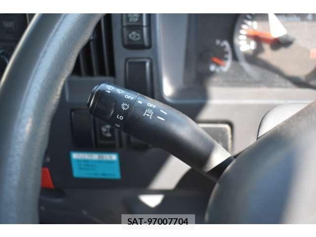 Isuzu ELF TRUCK 2014-07 6993357-11