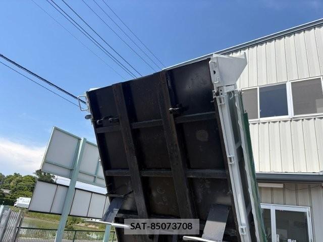 Isuzu ELF TRUCK 2019-08 6993348-13