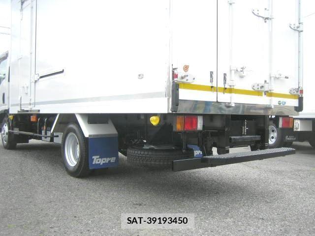 Isuzu ELF TRUCK 2021-02 7020401-16