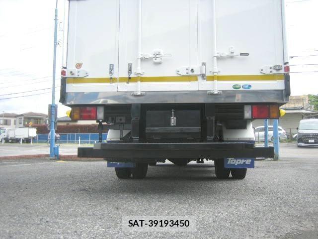 Isuzu ELF TRUCK 2021-02 7020401-19