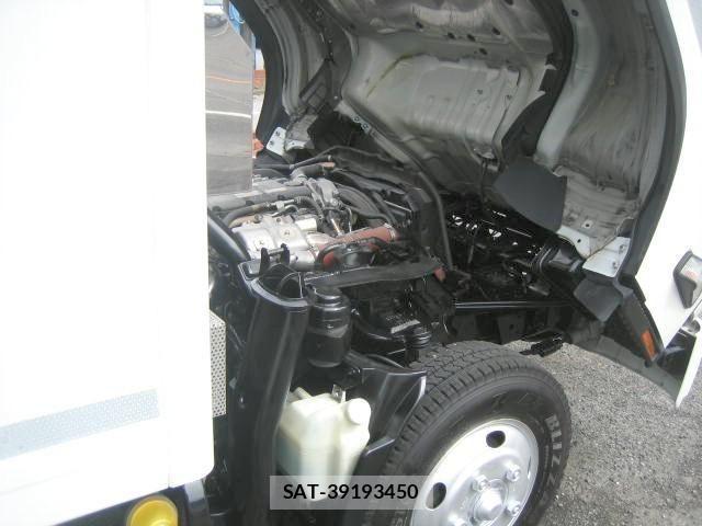Isuzu ELF TRUCK 2021-02 7020401-21