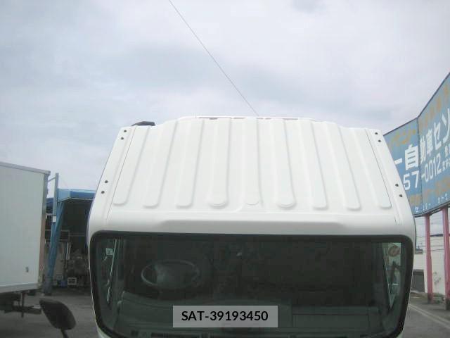Isuzu ELF TRUCK 2021-02 7020401-23