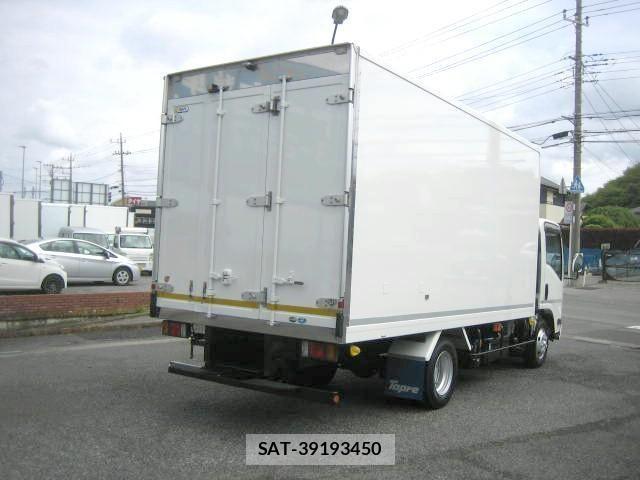 Isuzu ELF TRUCK 2021-02 7020401-2