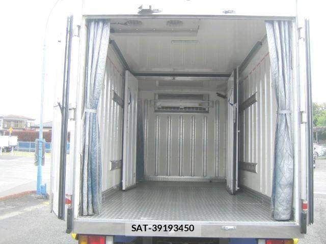 Isuzu ELF TRUCK 2021-02 7020401-4