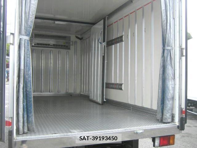 Isuzu ELF TRUCK 2021-02 7020401-6