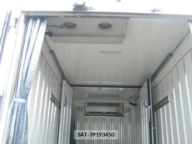 Isuzu ELF TRUCK 2021-02 7020401-7