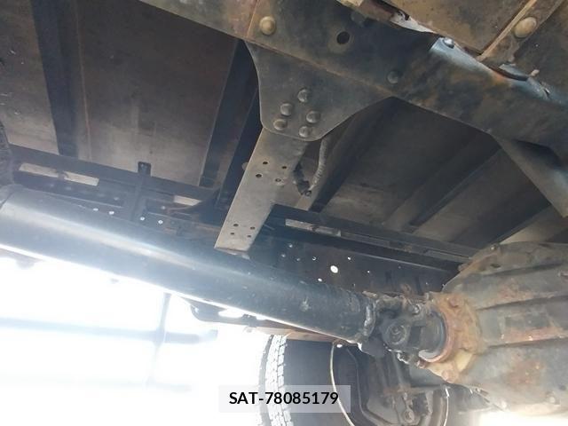 Isuzu ELF TRUCK 2023-02 7020398-10