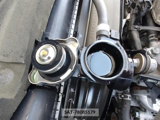 Isuzu ELF TRUCK 2023-02 7020398-17