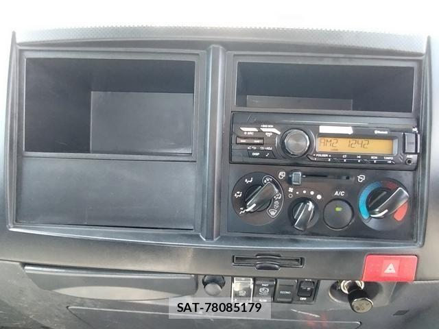 Isuzu ELF TRUCK 2023-02 7020398-21