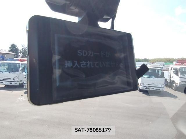 Isuzu ELF TRUCK 2023-02 7020398-22