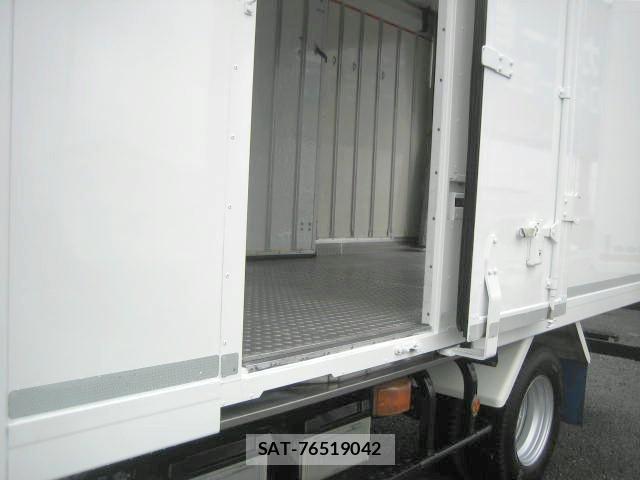 Isuzu ELF TRUCK 2022-01 7020397-10