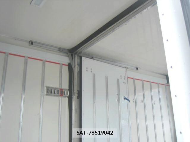 Isuzu ELF TRUCK 2022-01 7020397-12