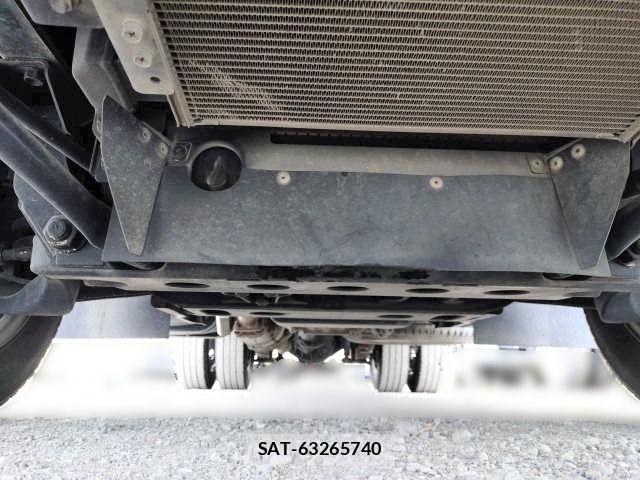 Isuzu ELF TRUCK 2018-03 7020402-25