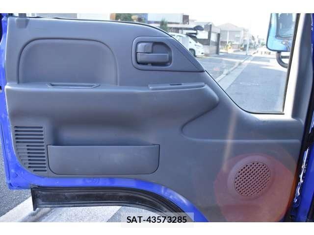 Isuzu ELF TRUCK 2021-03 7020406-9