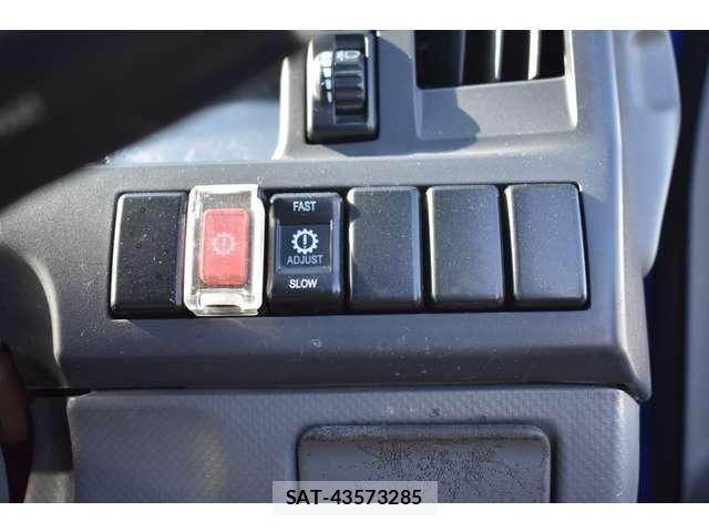 Isuzu ELF TRUCK 2021-03 7020406-14