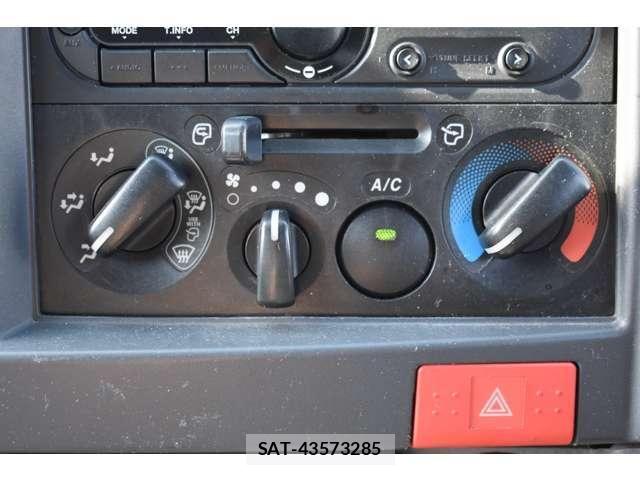 Isuzu ELF TRUCK 2021-03 7020406-20