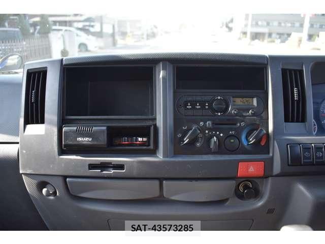 Isuzu ELF TRUCK 2021-03 7020406-22