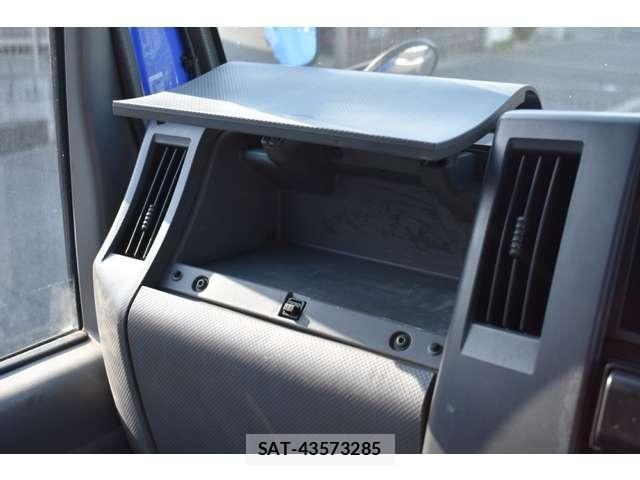 Isuzu ELF TRUCK 2021-03 7020406-24