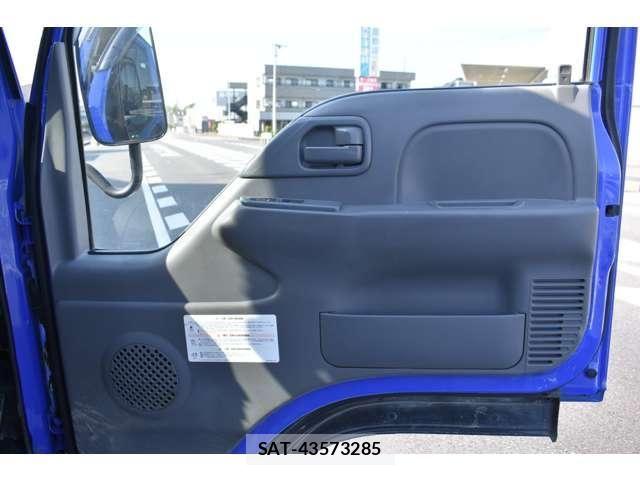 Isuzu ELF TRUCK 2021-03 7020406-7