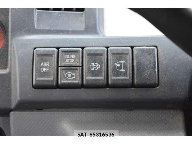 Isuzu ELF TRUCK 2010-05 7020403-9