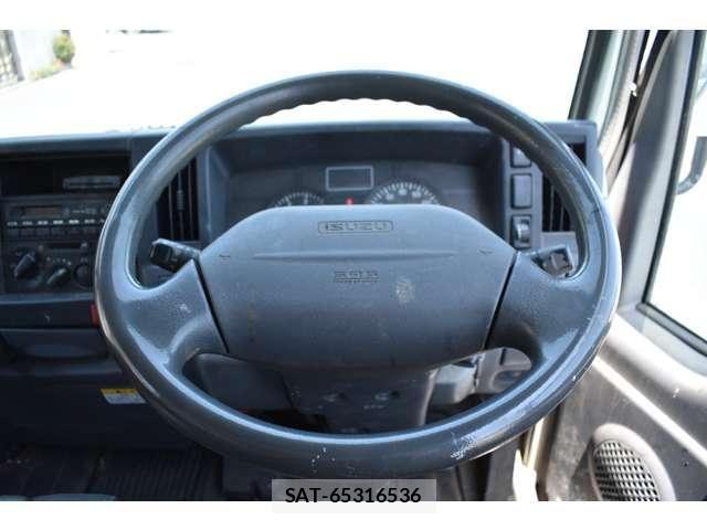 Isuzu ELF TRUCK 2010-05 7020403-3