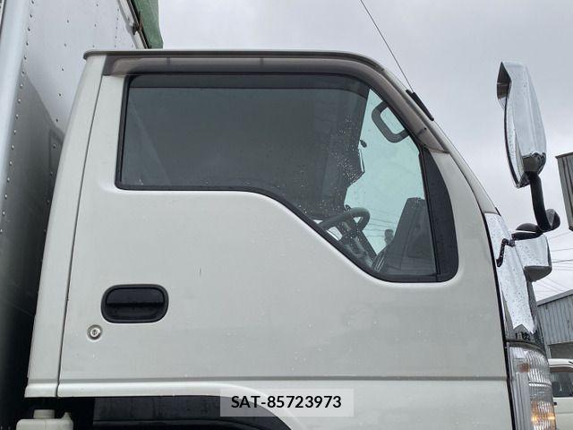 Isuzu ELF TRUCK 2014-05 7058397-17