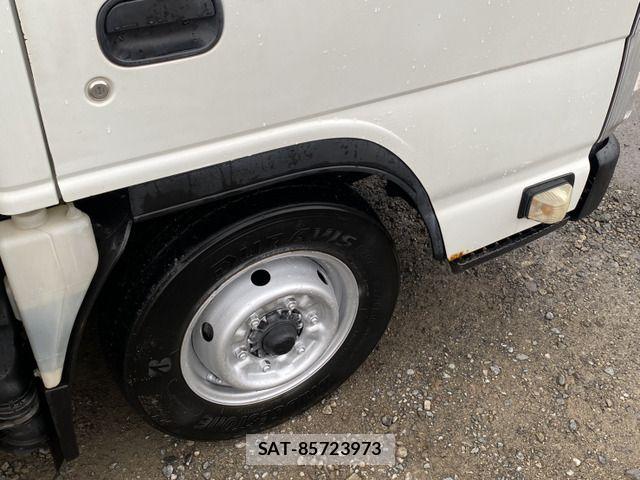 Isuzu ELF TRUCK 2014-05 7058397-18