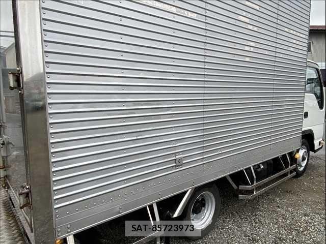 Isuzu ELF TRUCK 2014-05 7058397-21