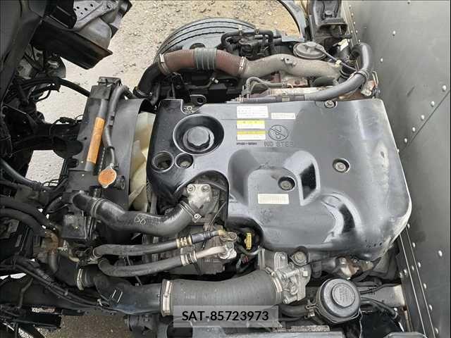 Isuzu ELF TRUCK 2014-05 7058397-23