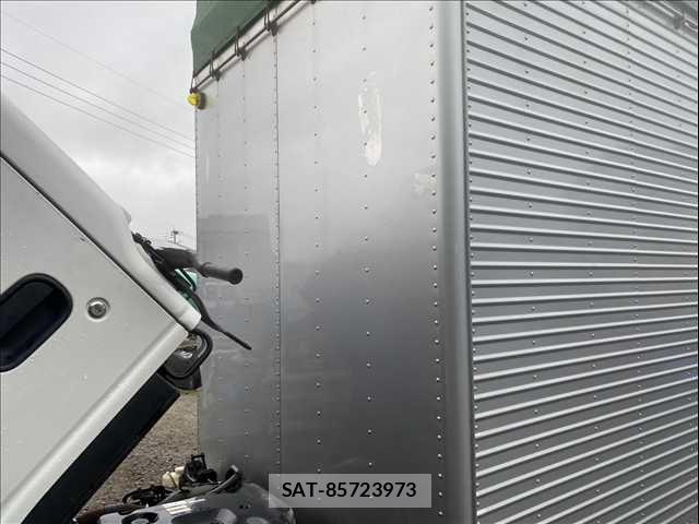Isuzu ELF TRUCK 2014-05 7058397-28