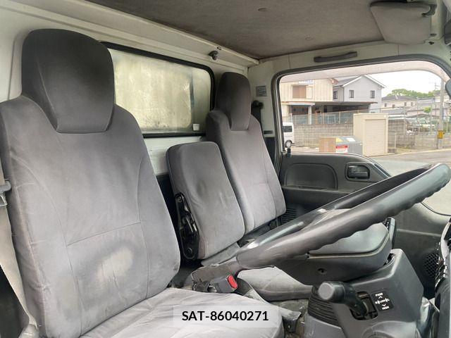 Isuzu ELF TRUCK 2007-04 7058394-3