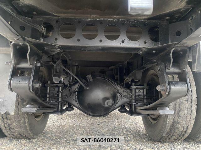 Isuzu ELF TRUCK 2007-04 7058394-4