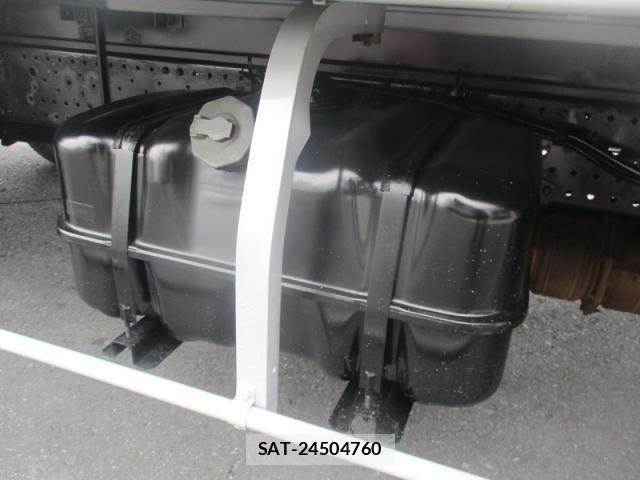 Isuzu ELF TRUCK 2012-07 7058392-14