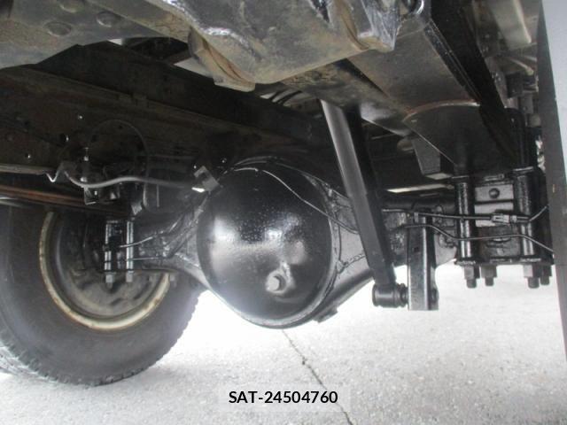 Isuzu ELF TRUCK 2012-07 7058392-19