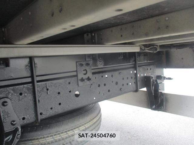 Isuzu ELF TRUCK 2012-07 7058392-20