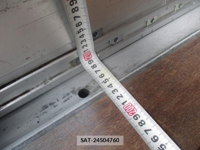 Isuzu ELF TRUCK 2012-07 7058392-26