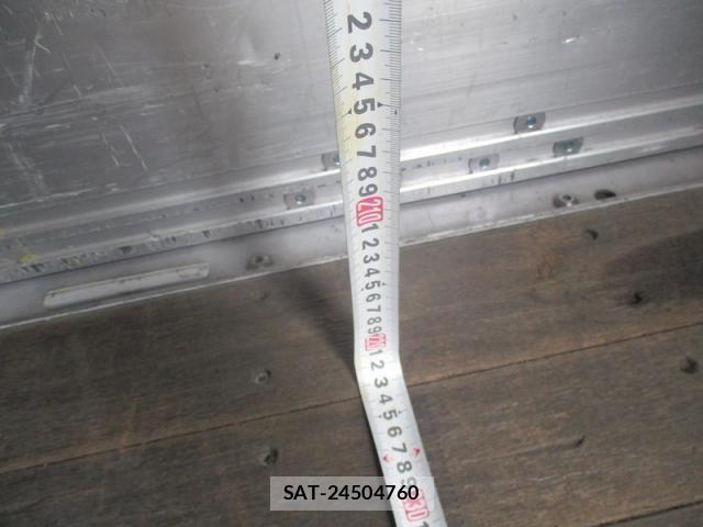 Isuzu ELF TRUCK 2012-07 7058392-27