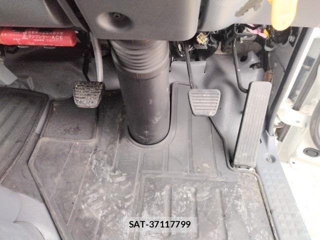 Isuzu ELF TRUCK 2021-04 7058393-9