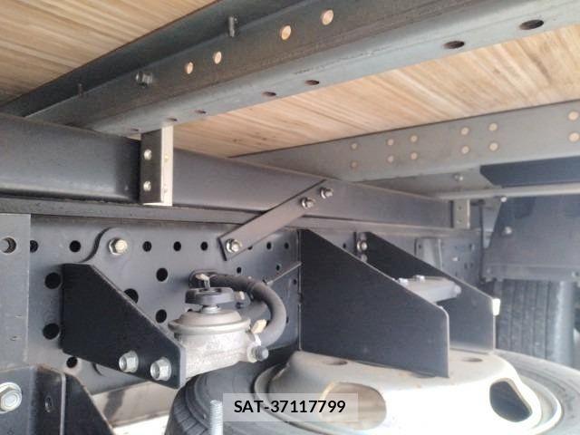 Isuzu ELF TRUCK 2021-04 7058393-22